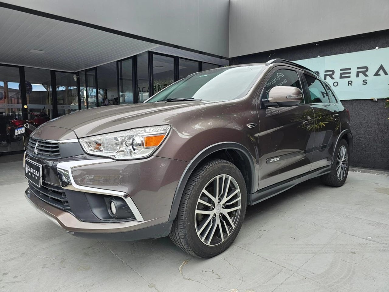 //www.autoline.com.br/carro/mitsubishi/asx-20-awd-16v-flex-4p-cvt/2018/campinas-sp/24388340