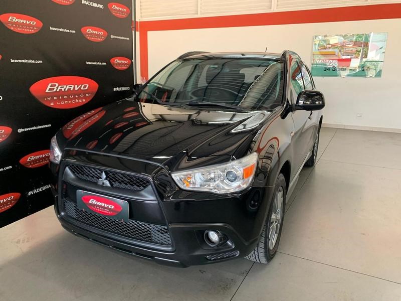 //www.autoline.com.br/carro/mitsubishi/asx-20-16v-gasolina-4p-cvt/2012/araxa-mg/24432341