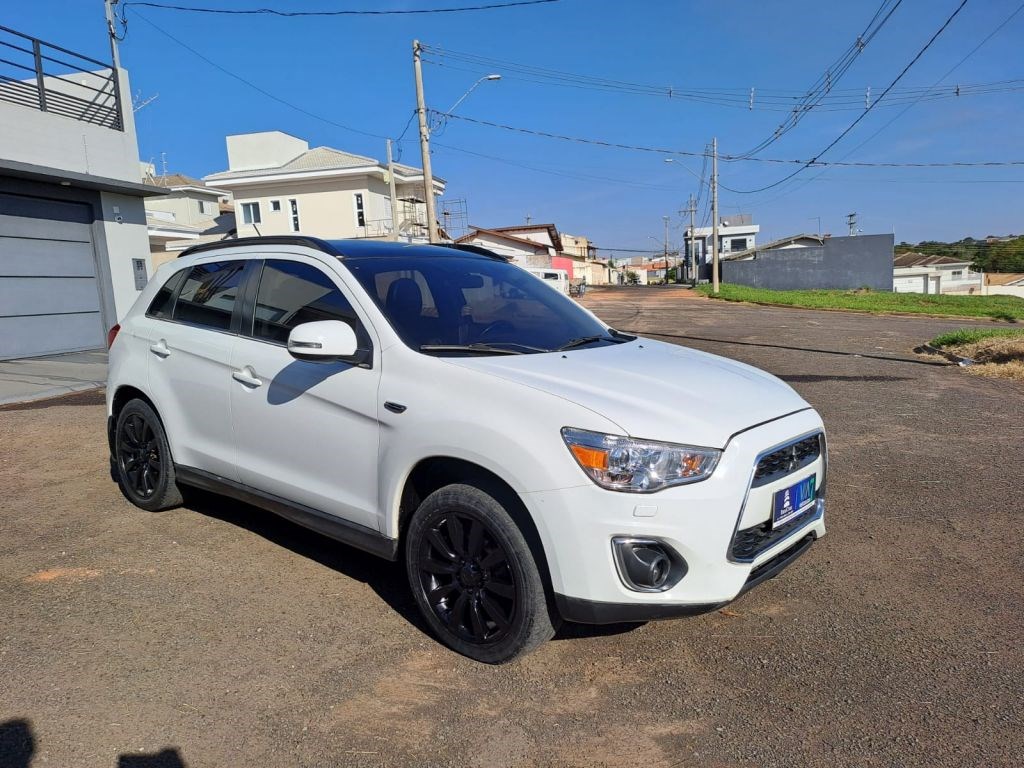//www.autoline.com.br/carro/mitsubishi/asx-20-awd-cvt-by-armura-blind-16v-160cv-4p-gasol/2015/avare-sp/24508157