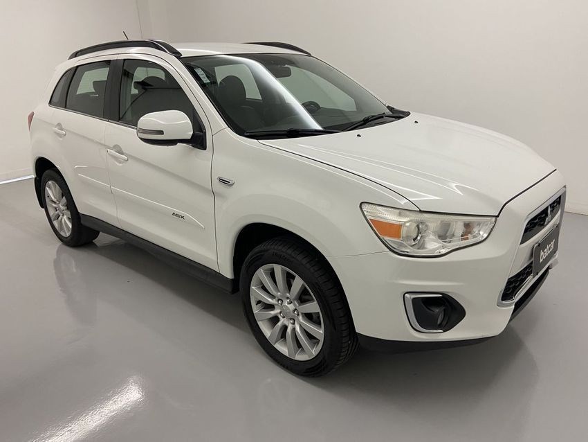 //www.autoline.com.br/carro/mitsubishi/asx-20-16v-gasolina-4p-4x4-cvt/2015/brasilia-df/24595031