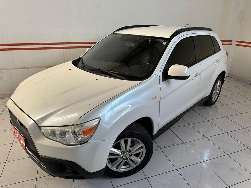 //www.autoline.com.br/carro/mitsubishi/asx-20-16v-gasolina-4p-cvt/2012/varzea-grande-mt/24595362