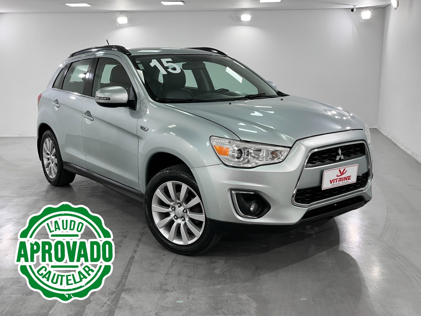 //www.autoline.com.br/carro/mitsubishi/asx-20-16v-gasolina-4p-4x4-cvt/2015/belo-horizonte-mg/24720726