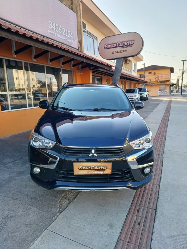 //www.autoline.com.br/carro/mitsubishi/asx-20-16v-gasolina-4p-4x4-cvt/2017/joinville-sc/24823158