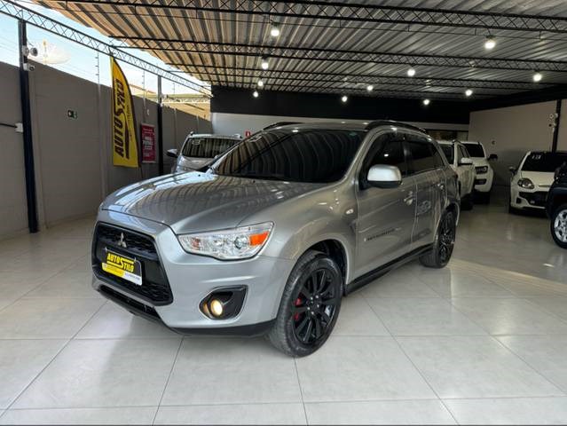 //www.autoline.com.br/carro/mitsubishi/asx-20-16v-gasolina-4p-cvt/2015/cataguases-mg/24833407