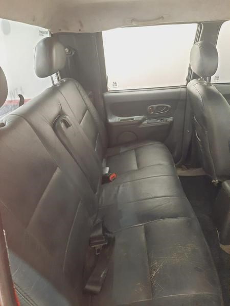 //www.autoline.com.br/carro/mitsubishi/l200-sport-25-hpe-141cv-8v-diesel-4p-4x4-turbo-manual/2005/curitiba-pr/24808575