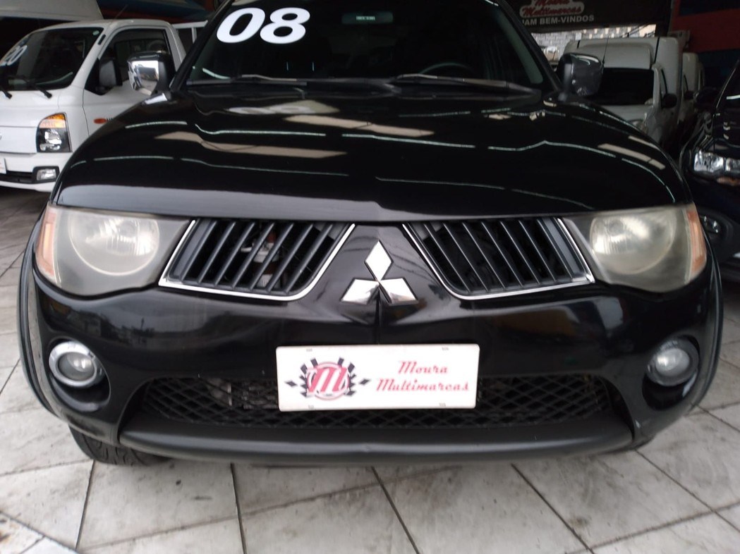 //www.autoline.com.br/carro/mitsubishi/l200-triton-32-16v-diesel-4p-4x4-turbo-automatico/2008/sao-paulo-sp/23885833
