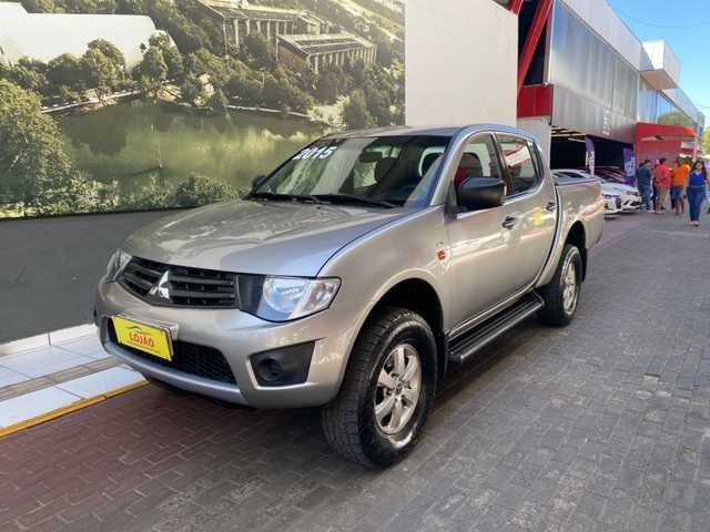 //www.autoline.com.br/carro/mitsubishi/l200-triton-32-glx-16v-diesel-4p-4x4-turbo-manual/2015/teresina-pi/24699250