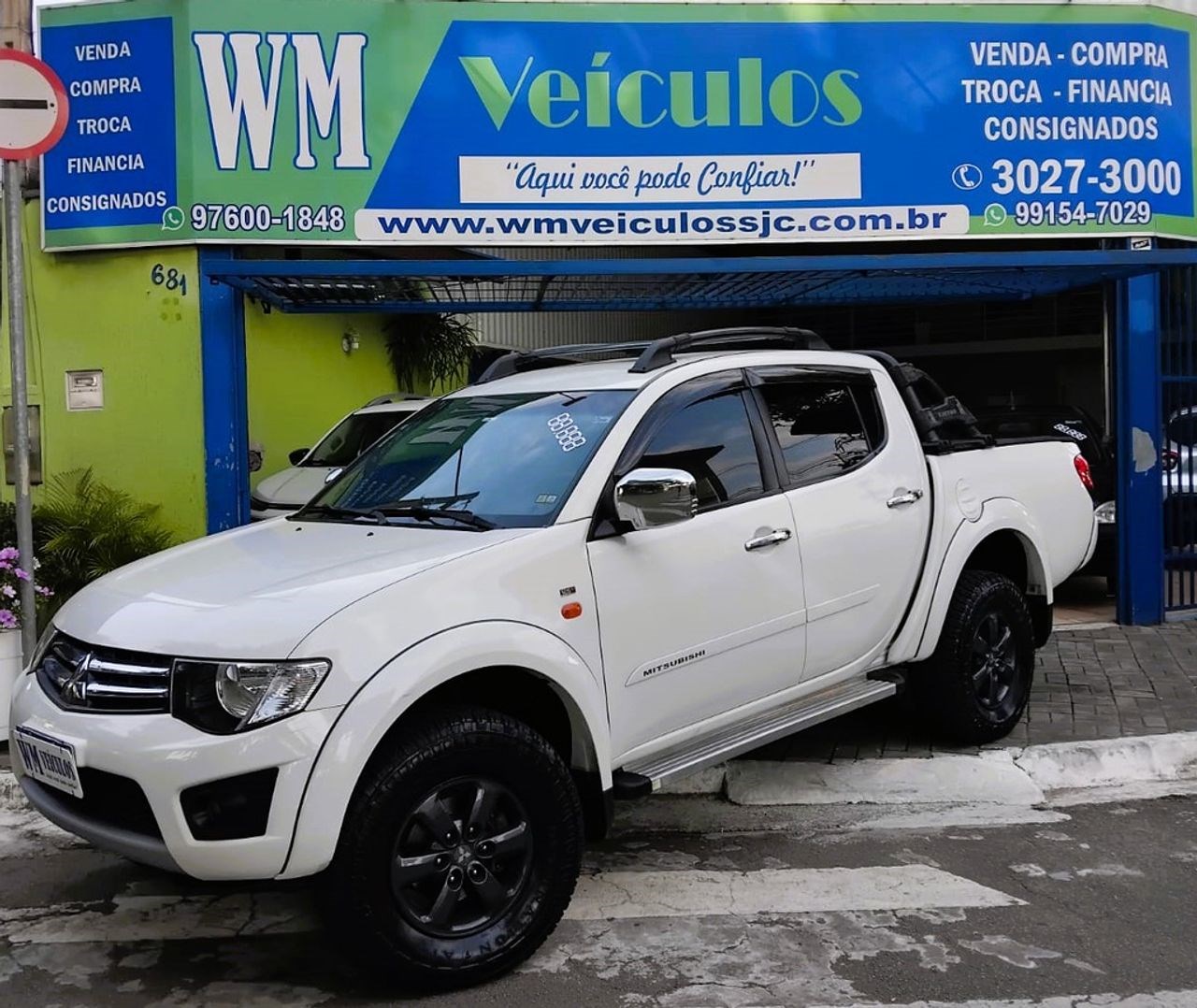 //www.autoline.com.br/carro/mitsubishi/l200-triton-24-hls-16v-flex-4p-manual/2015/sao-jose-dos-campos-sp/24868782