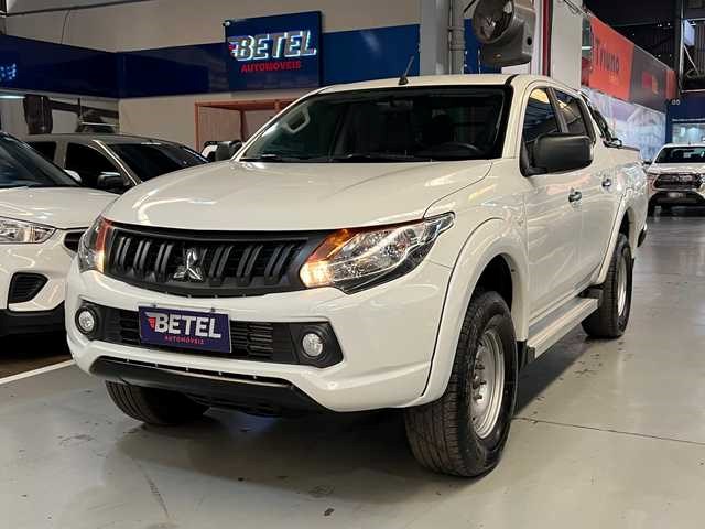 //www.autoline.com.br/carro/mitsubishi/l200-triton-24-gl-16v-diesel-4p-4x4-turbo-manual/2023/varzea-grande-mt/24887258