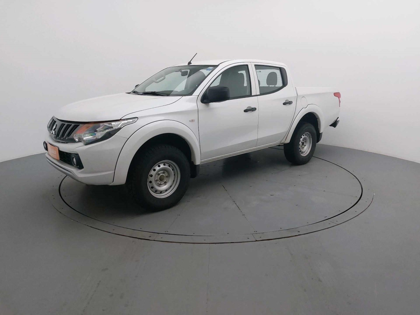 //www.autoline.com.br/carro/mitsubishi/l200-triton-24-gls-16v-diesel-4p-4x4-turbo-automatico/2023/rio-verde-go/25018238