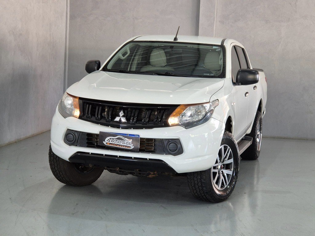 //www.autoline.com.br/carro/mitsubishi/l200-triton-sport-24-gl-16v-diesel-4p-4x4-turbo-manual/2020/dois-vizinhos-pr/23946594