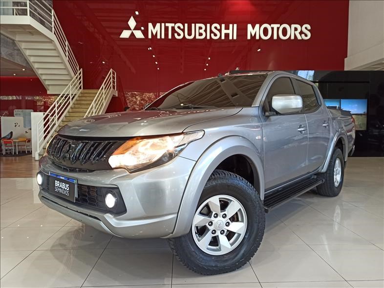 //www.autoline.com.br/carro/mitsubishi/l200-triton-sport-24-gls-16v-diesel-4p-4x4-turbo-automatico/2020/sao-paulo-sp/24973038