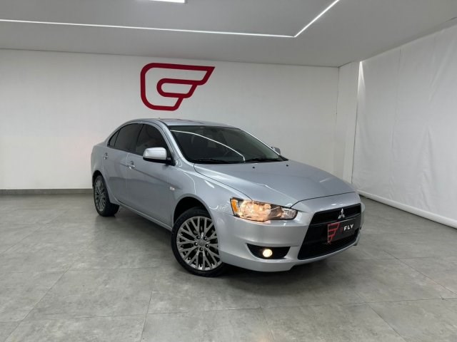 //www.autoline.com.br/carro/mitsubishi/lancer-20-sedan-hl-t-16v-gasolina-4p-cvt/2019/rio-claro-sp/24727283