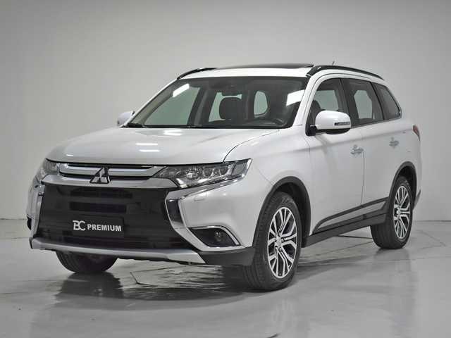 //www.autoline.com.br/carro/mitsubishi/outlander-22-16v-diesel-4p-4x4-turbo-automatico/2016/curitiba-pr/23869646