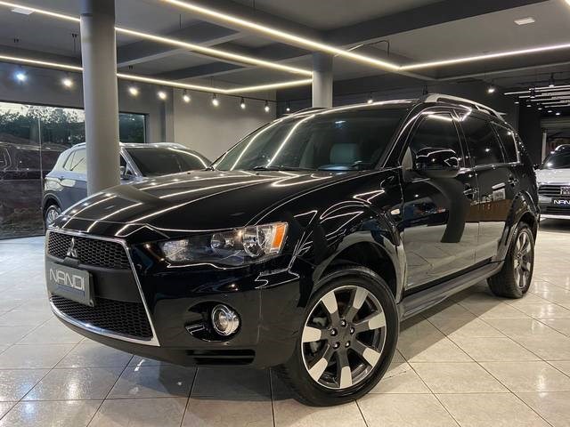 //www.autoline.com.br/carro/mitsubishi/outlander-30-v6-gt-24v-gasolina-4p-4x4-automatico/2012/jaguaruna-sc/24627682