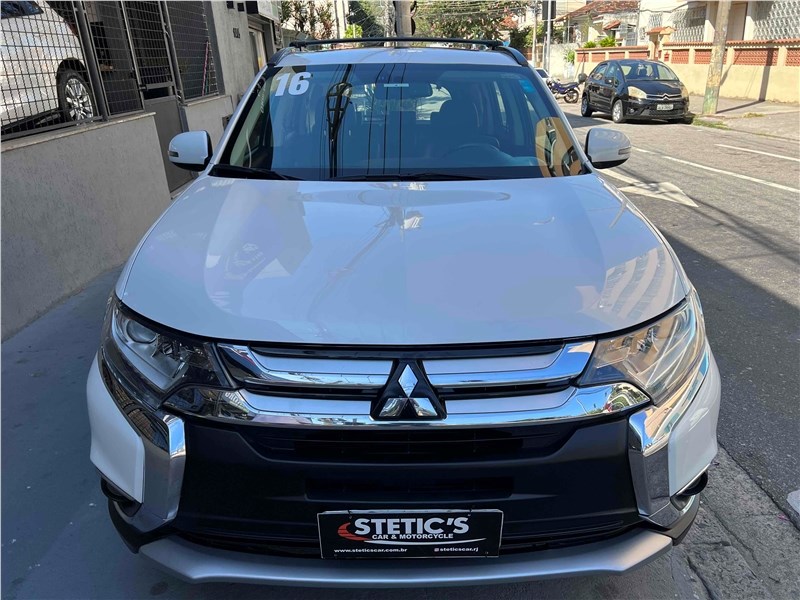//www.autoline.com.br/carro/mitsubishi/outlander-20-16v-gasolina-4p-cvt/2016/rio-de-janeiro-rj/24695012