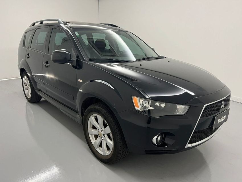 //www.autoline.com.br/carro/mitsubishi/outlander-20-16v-gasolina-4p-automatico/2012/brasilia-df/24723849