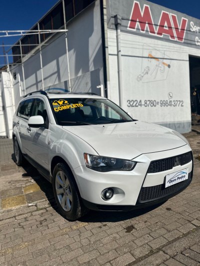 //www.autoline.com.br/carro/mitsubishi/outlander-20-16v-gasolina-4p-automatico/2012/lages-sc/24766213