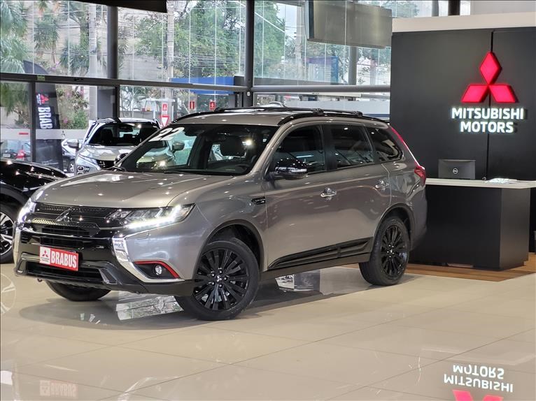 //www.autoline.com.br/carro/mitsubishi/outlander-30-v6-hpe-s-7l-24v-gasolina-4p-4x4-automatico/2022/sao-paulo-sp/24823961