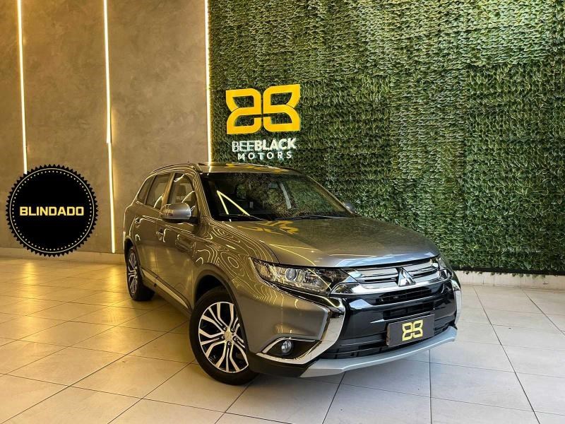 //www.autoline.com.br/carro/mitsubishi/outlander-20-16v-gasolina-4p-cvt/2016/sao-paulo-sp/24902632