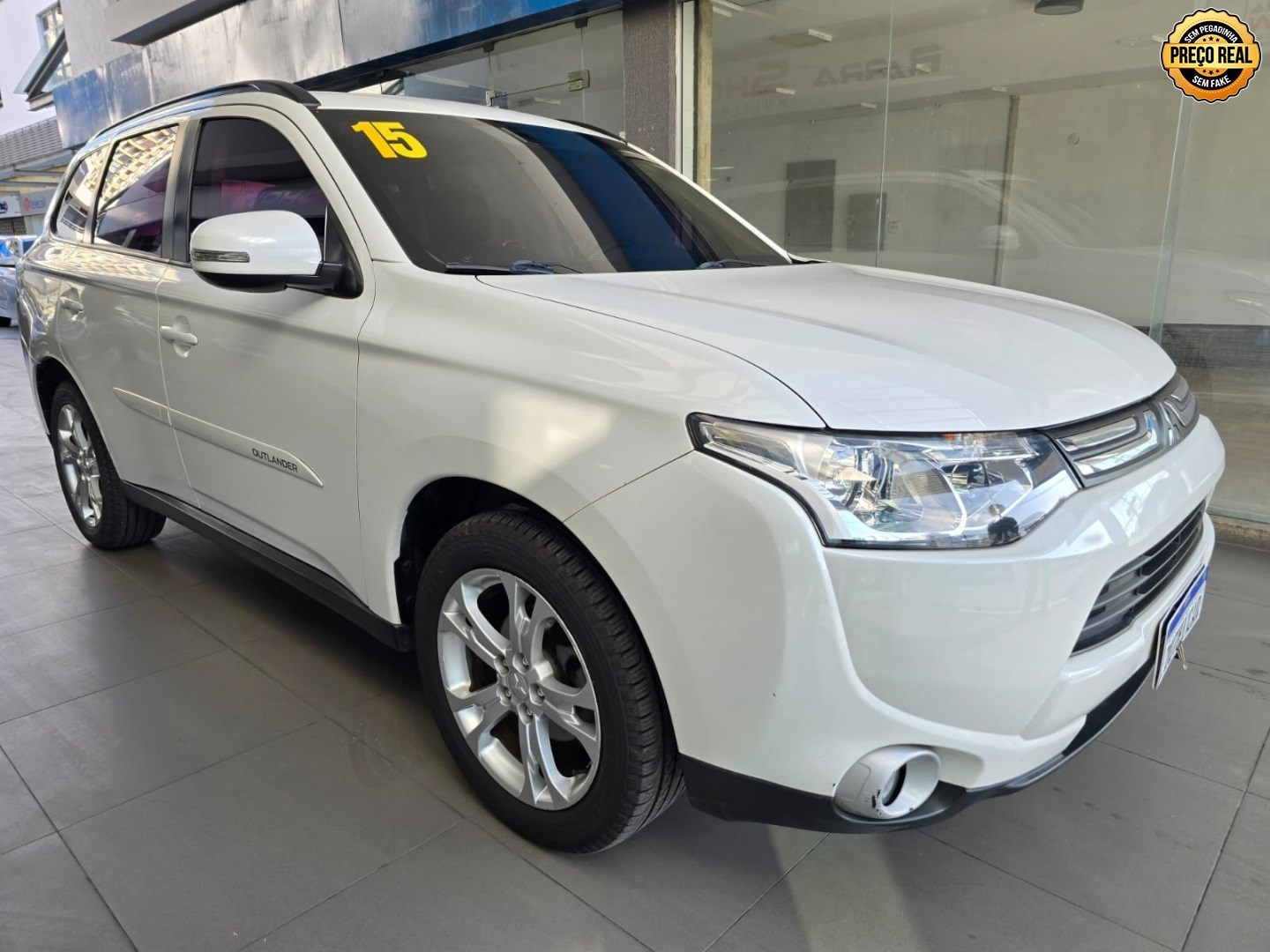 //www.autoline.com.br/carro/mitsubishi/outlander-20-16v-gasolina-4p-cvt/2015/rio-de-janeiro-rj/24950613