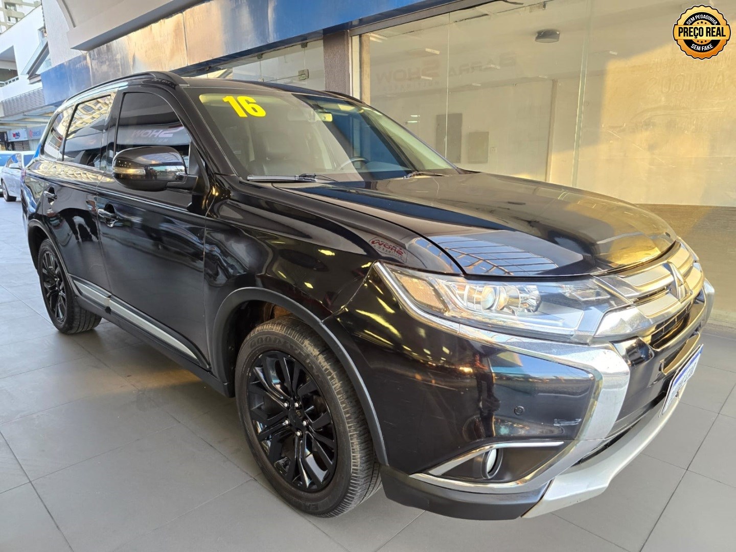 //www.autoline.com.br/carro/mitsubishi/outlander-20-16v-gasolina-4p-cvt/2016/rio-de-janeiro-rj/24950622