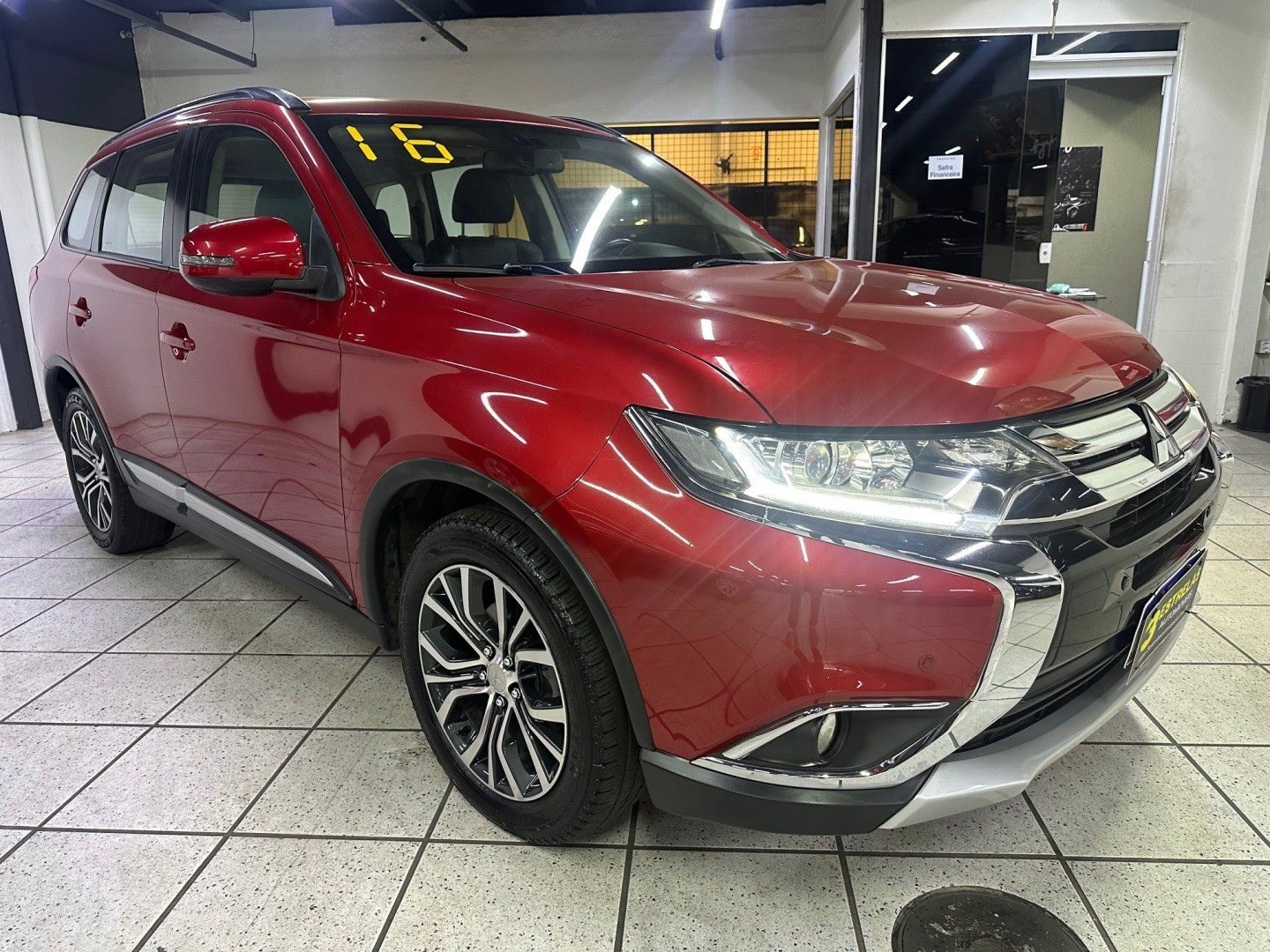 //www.autoline.com.br/carro/mitsubishi/outlander-20-16v-gasolina-4p-cvt/2016/rio-de-janeiro-rj/25009731