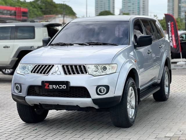//www.autoline.com.br/carro/mitsubishi/pajero-dakar-32-16v-diesel-4p-4x4-turbo-automatico/2013/fortaleza-ce/22645059