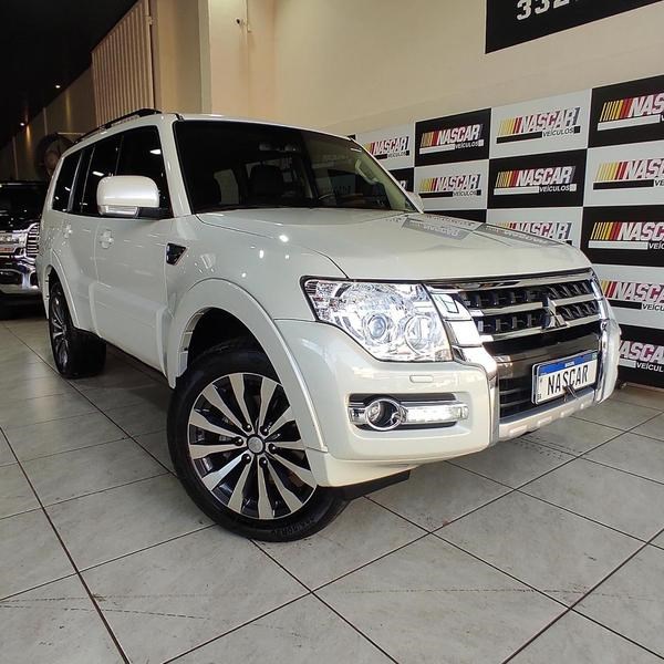 //www.autoline.com.br/carro/mitsubishi/pajero-full-32-hpe-16v-diesel-4p-4x4-turbo-automatico/2020/londrina-pr/24910025