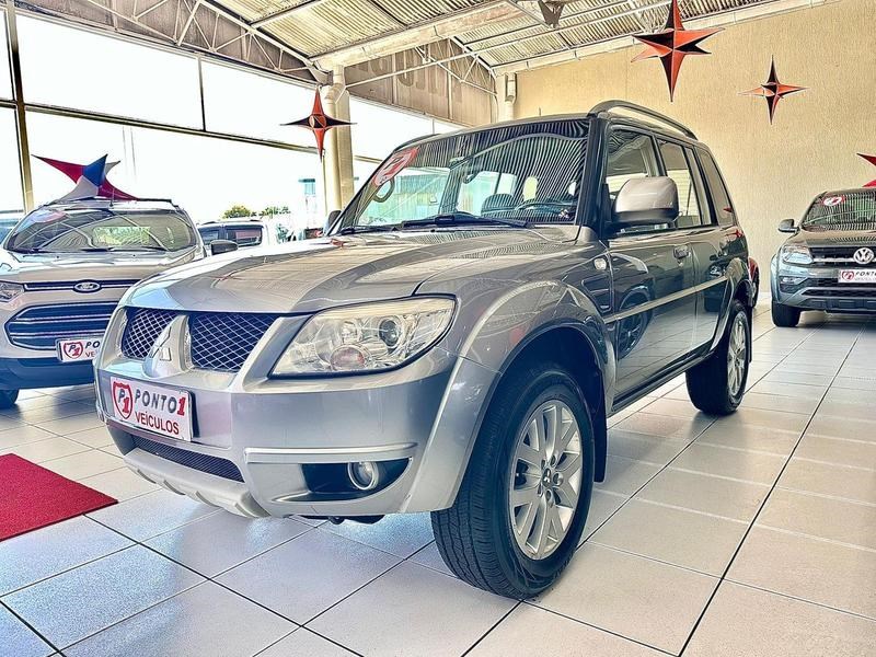 //www.autoline.com.br/carro/mitsubishi/pajero-tr4-20-16v-flex-4p-manual/2012/sao-jose-dos-campos-sp/24898897