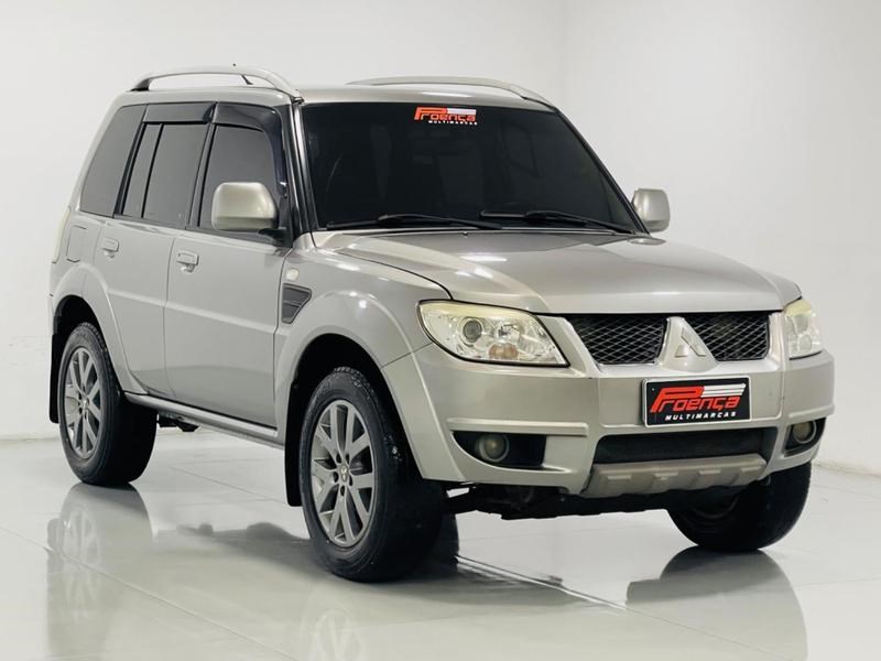 //www.autoline.com.br/carro/mitsubishi/pajero-tr4-20-16v-flex-4p-automatico/2013/curitiba-pr/24935174