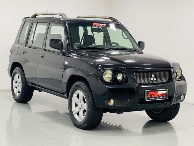//www.autoline.com.br/carro/mitsubishi/pajero-tr4-20-16v-flex-4p-4x4-automatico/2008/curitiba-pr/24964451