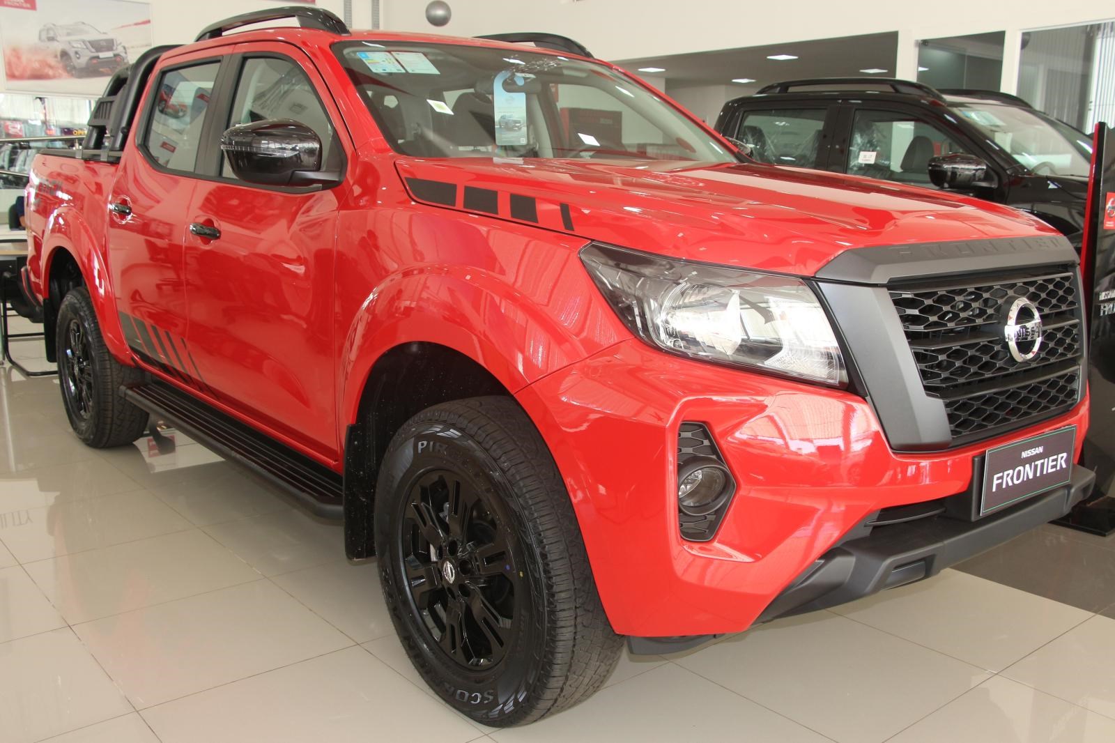 //www.autoline.com.br/carro/nissan/frontier-23-cd-attack-16v-diesel-4p-4x4-turbo-automati/2024/goiania-go/24134580