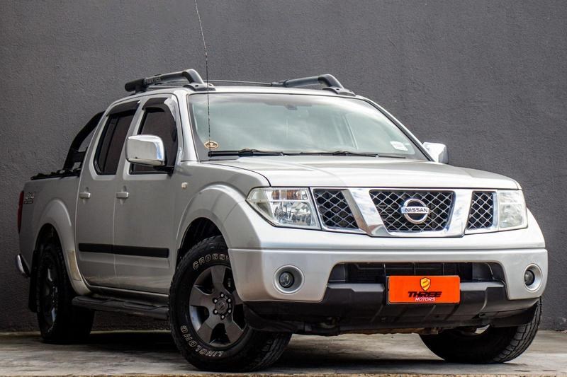 //www.autoline.com.br/carro/nissan/frontier-25-cd-le-16v-diesel-4p-4x4-turbo-manual/2013/curitiba-pr/24561640