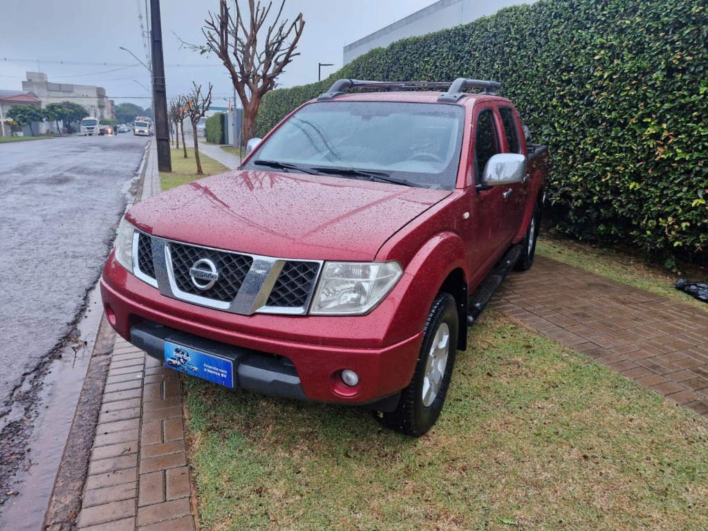 //www.autoline.com.br/carro/nissan/frontier-25-le-16v-diesel-4p-4x4-turbo-automatico/2011/cascavel-pr/24680407