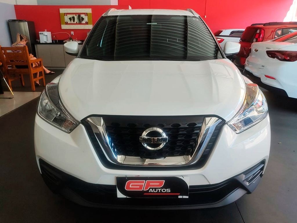 //www.autoline.com.br/carro/nissan/kicks-16-s-16v-flex-4p-manual/2020/araraquara-sp/23114620