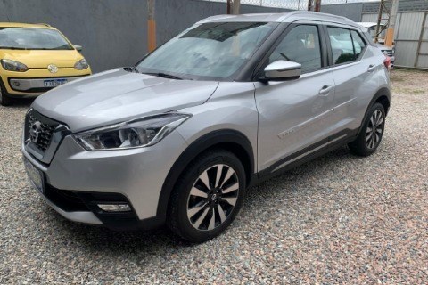 //www.autoline.com.br/carro/nissan/kicks-16-sv-16v-flex-4p-cvt/2018/jundiai-sp/23507467