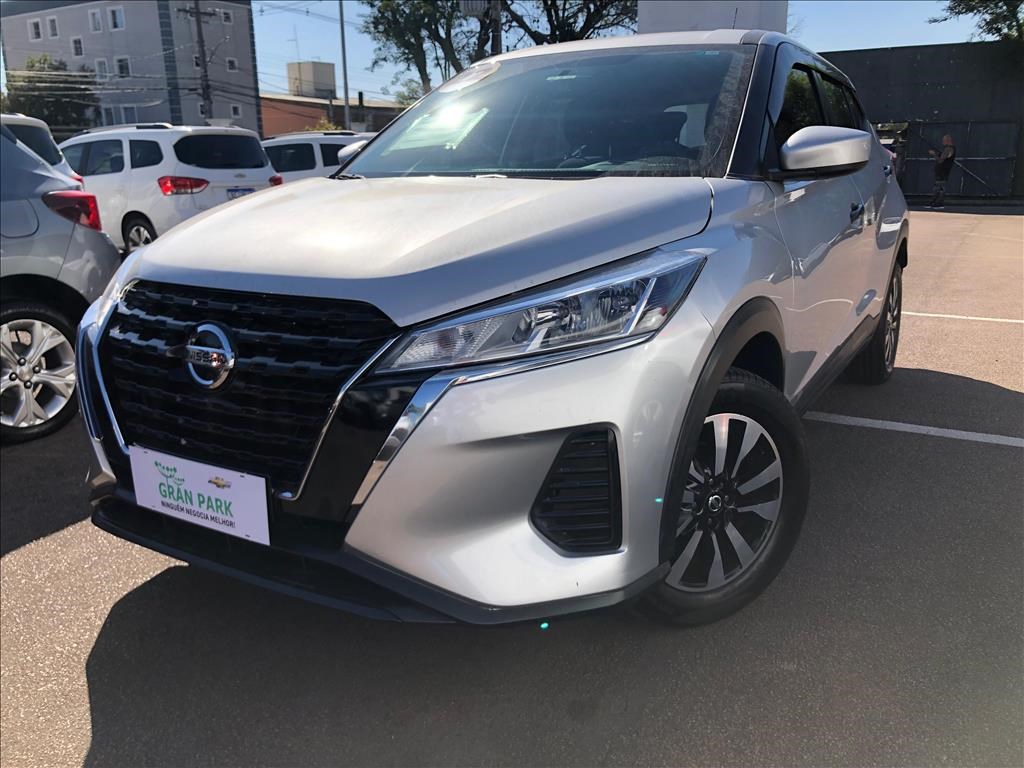 //www.autoline.com.br/carro/nissan/kicks-16-active-16v-flex-4p-cvt/2022/curitiba-pr/24261861