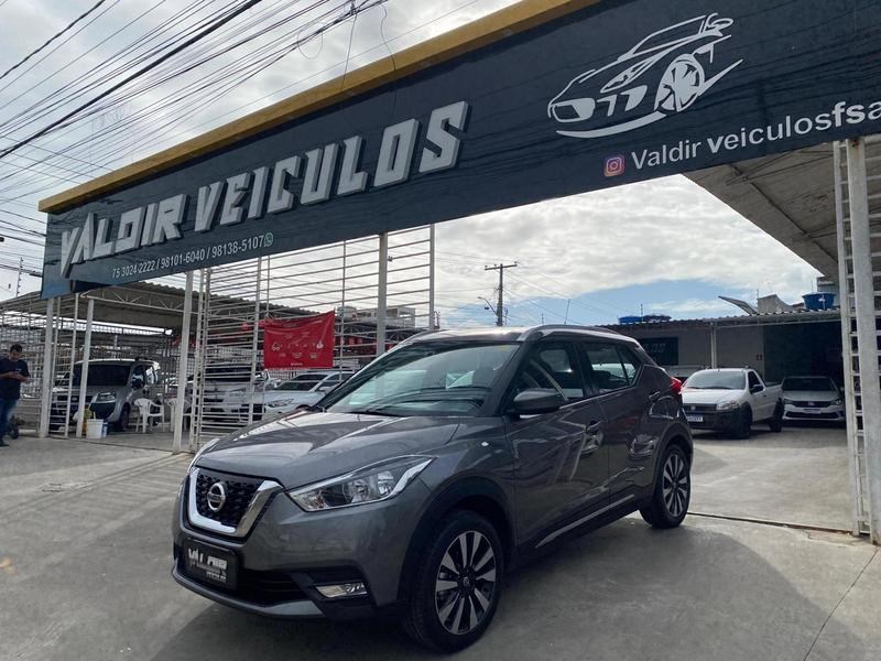 //www.autoline.com.br/carro/nissan/kicks-16-sv-16v-flex-4p-cvt/2018/feira-de-santana-ba/24907589