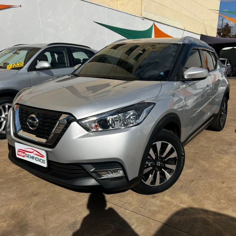 //www.autoline.com.br/carro/nissan/kicks-16-s-16v-flex-4p-cvt/2018/ribeirao-preto-sp/24993807