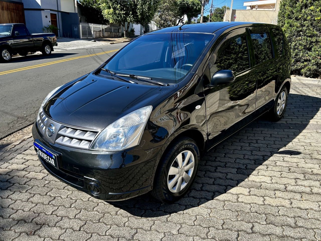 //www.autoline.com.br/carro/nissan/livina-16-s-16v-flex-4p-manual/2012/campinas-sp/24095109