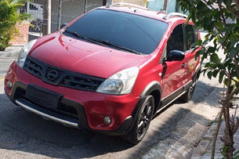 //www.autoline.com.br/carro/nissan/livina-18-x-gear-sl-16v-flex-4p-automatico/2013/santo-andre-sp/24711505
