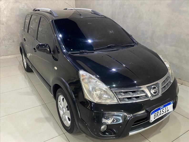 //www.autoline.com.br/carro/nissan/livina-18-sl-16v-flex-4p-automatico/2013/sao-paulo-sp/24814347