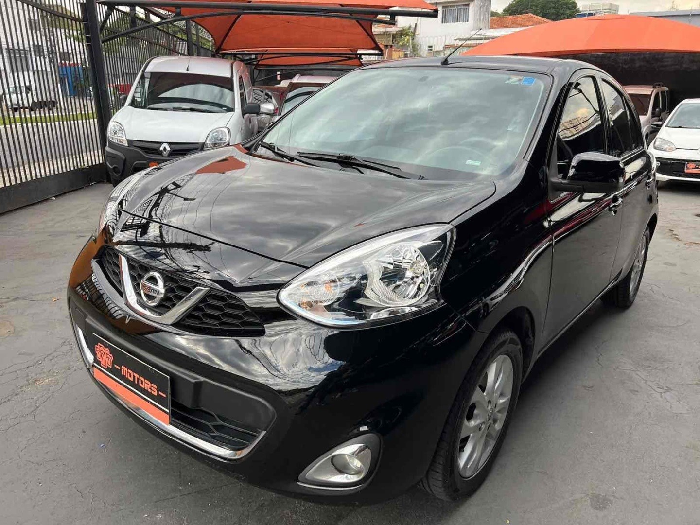 //www.autoline.com.br/carro/nissan/march-10-sv-16v-flex-4p-manual/2015/sao-paulo-sp/24111857