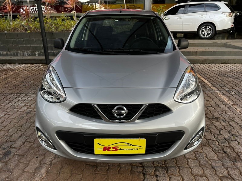 //www.autoline.com.br/carro/nissan/march-10-s-12v-flex-4p-manual/2016/brasilia-df/24551497