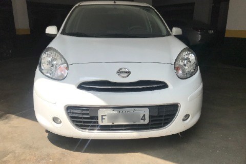 //www.autoline.com.br/carro/nissan/march-10-s-16v-flex-4p-manual/2014/sao-paulo-sp/24669942