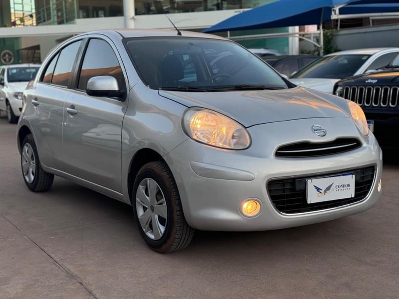 //www.autoline.com.br/carro/nissan/march-16-s-16v-flex-4p-manual/2014/brasilia-df/25017319