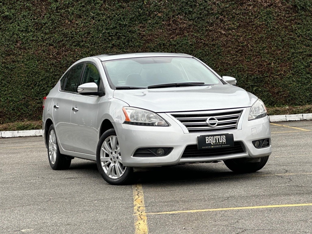 //www.autoline.com.br/carro/nissan/sentra-20-sl-16v-flex-4p-cvt/2014/rio-de-janeiro-rj/24493888