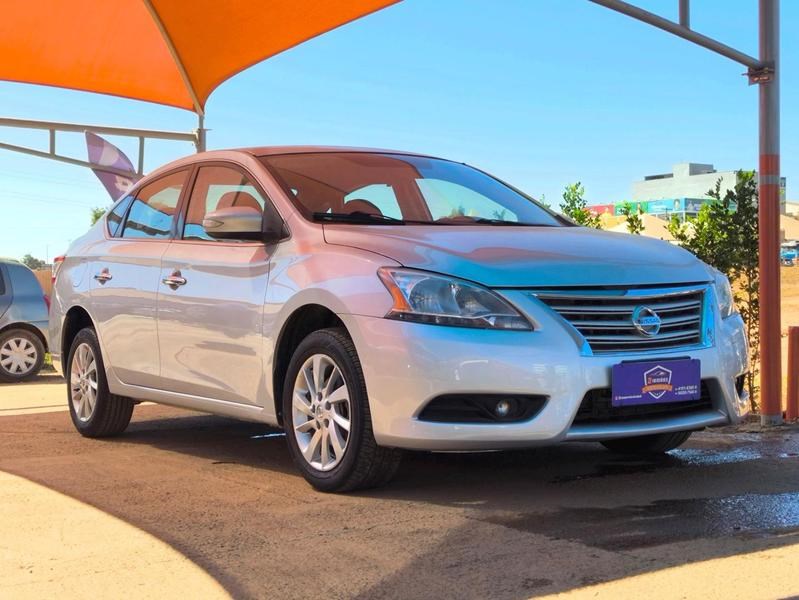 //www.autoline.com.br/carro/nissan/sentra-20-sv-16v-flex-4p-cvt/2014/brasilia-df/24881974