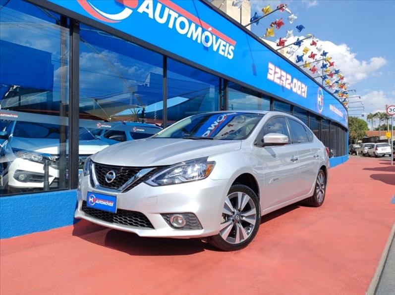 //www.autoline.com.br/carro/nissan/sentra-20-sv-16v-flex-4p-cvt/2020/campinas-sp/24894701